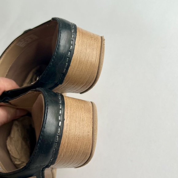 Dansko Dark Brown Genuine Leather Sandal Clogs size EUR 39, US 8.5 - Picture 9 of 16